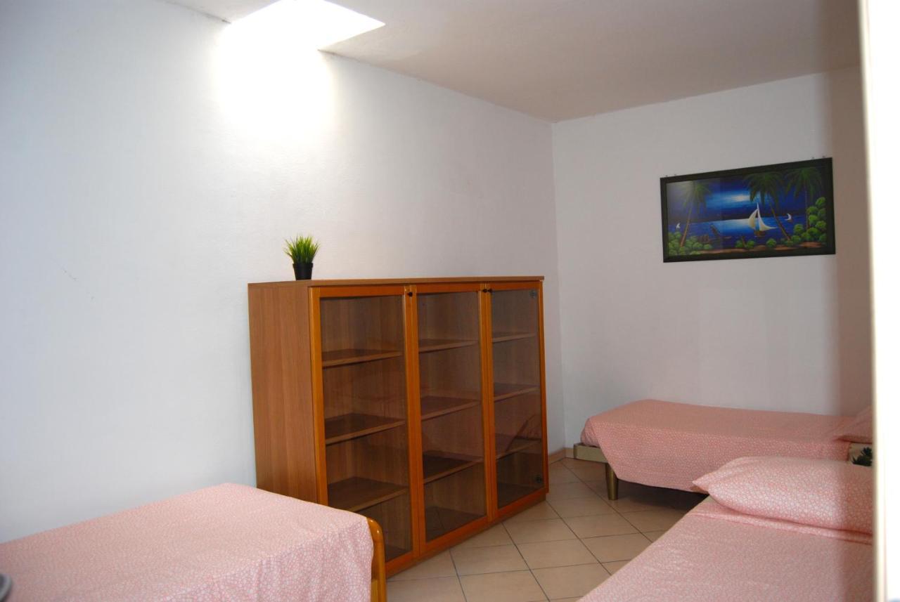 Case Vacanza Le Vele ديسينسانو ديل غاردا المظهر الخارجي الصورة